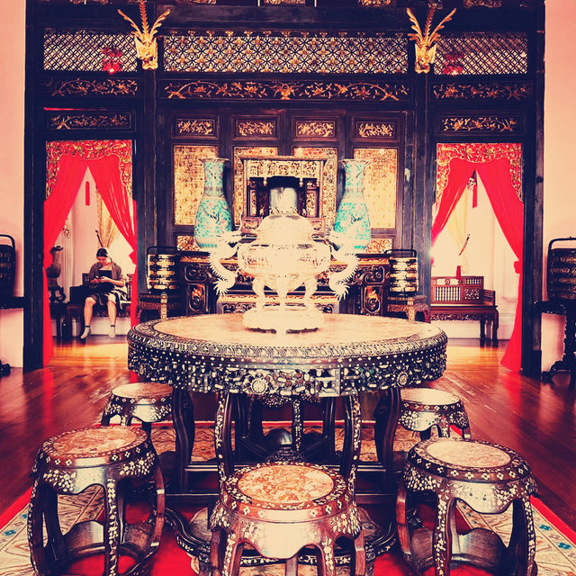 Peranakan Mansion: A Jewel Box of Straits Elegance in Summer