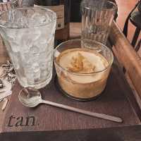 Tan.danang – คาเฟ่ Industrial Rustic โดดเด่น