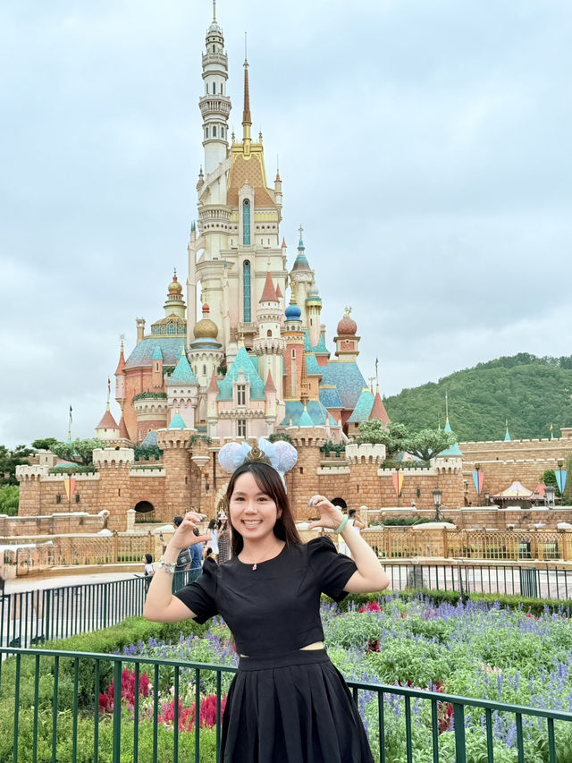 ✨ A Fairytale Day at Hong Kong Disneyland 🏰💖 (with a Frozen twist ❄️😉)