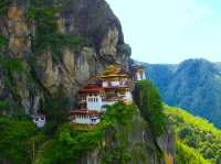 【タクツァン僧院｜Tiger’s Nest Monastery｜ブータン「断崖絶壁の聖なる絶景」】