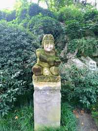 Jing’an Park: A Serene Oasis in the Heart of Shanghai