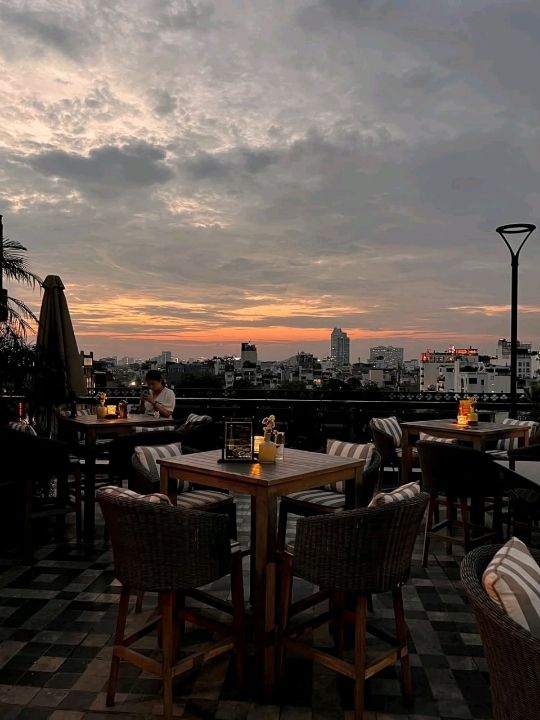 Ozone Sky Lounge & Restaurant