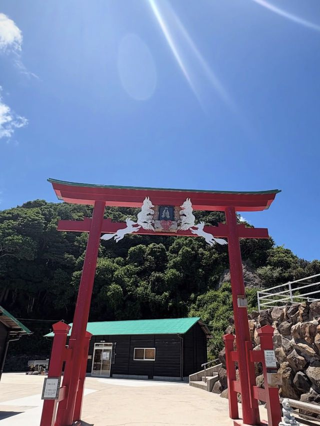 ⛩️元乃隅神社｜海へ続く123基の鳥居が織りなす絶景の神社