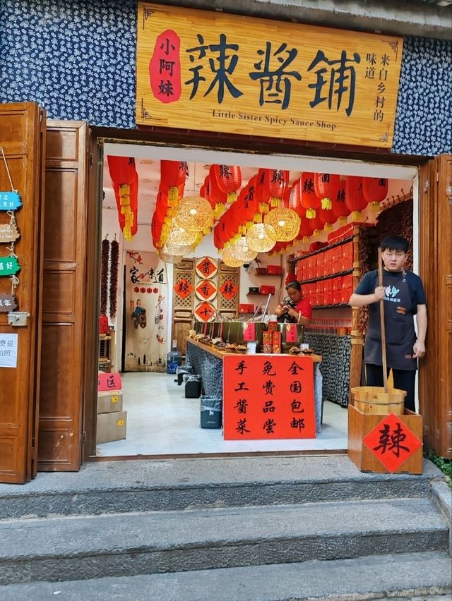 Dali Shuanglang, Yunnan: A Haven of Unique Boutiques You Can't Get Enough Of