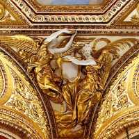 Conquering the Louvre Solo: My Guide to Art, Awe & Independence