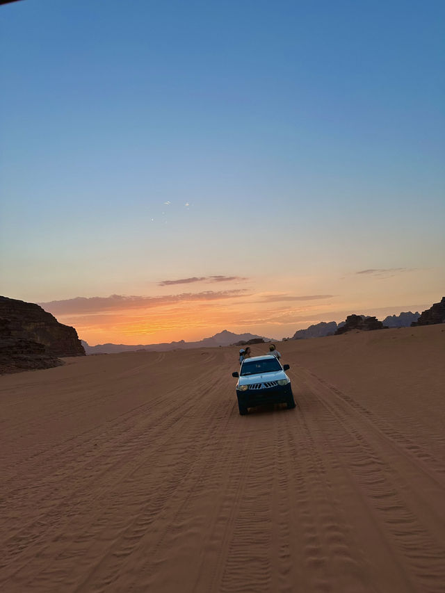 Jeep 4x4 Adventure in Wadi Rum