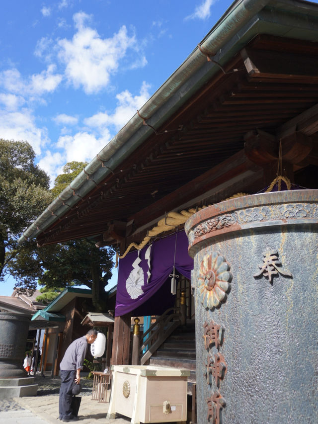 宇都宮中心部に鎮座する神社 餃子おみくじがある