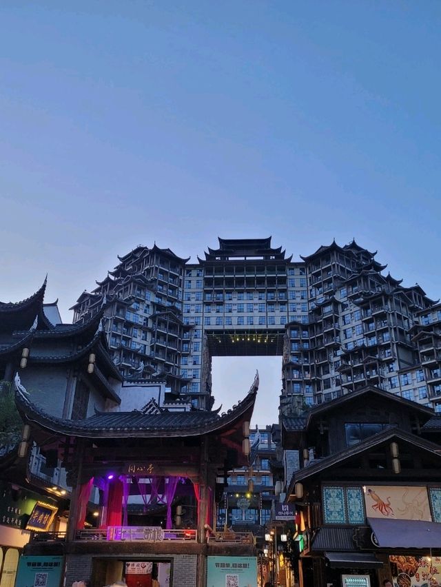 張家界夜遊72奇樓令人驚艷😯