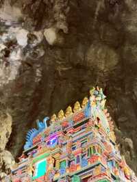 🌈 Batu Caves' Rainbow Staircase: Where Divine Beauty Meets 272 Colorful Steps to Heaven! 🕌