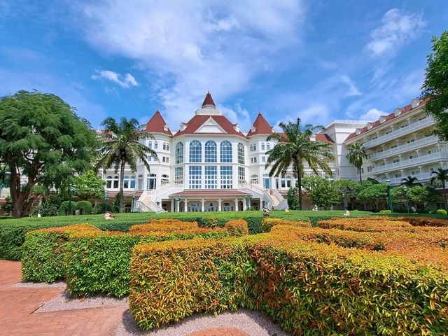 Hong Kong Disneyland Hotel ที่พักกลางโลกดิสนีย์