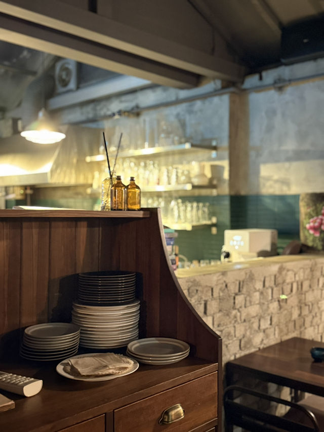 서촌의 아늑한 와인 바, 아인🍷