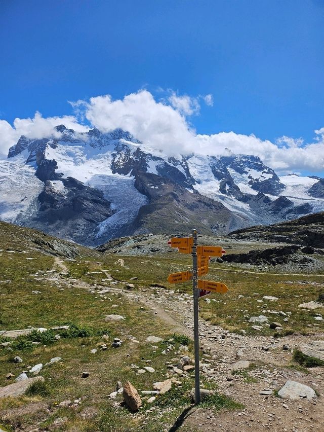 🚞 Epic Matterhorn Daytrip: Scenery, Trains & Glacier Vibes in Zermatt 🇨🇭❄️ 🚞 Epic Matterhorn Daytrip: Scenery, Trains & Glacier Vibes in Zermatt 🇨🇭❄️