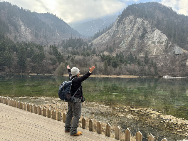 Discover the Enchanting Lakes of Jiuzhaigou