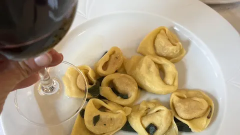 🍕🥟🍋 費拉拉-美食承載歷史的地方🇮🇹 — traveler post in 費拉拉