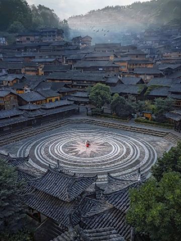 Here's a travel itinerary for 3 hidden gems near Guangzhou, 3 days and 2 nights.