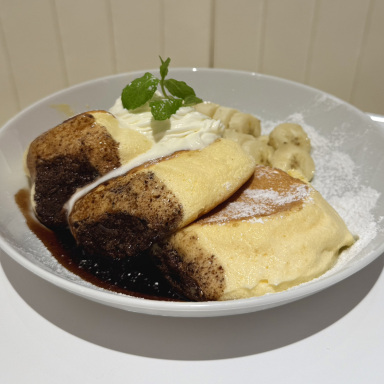 名古屋観光】チョコバナナ×生クリームの誘惑がやばすぎパンケーキ