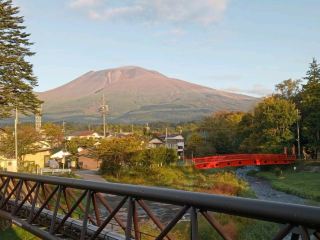 Karuizawa: A Mountain Retreat Just One Hour from Tokyo 🌲