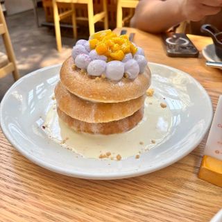 Популярное заведение с великолепной кухней.