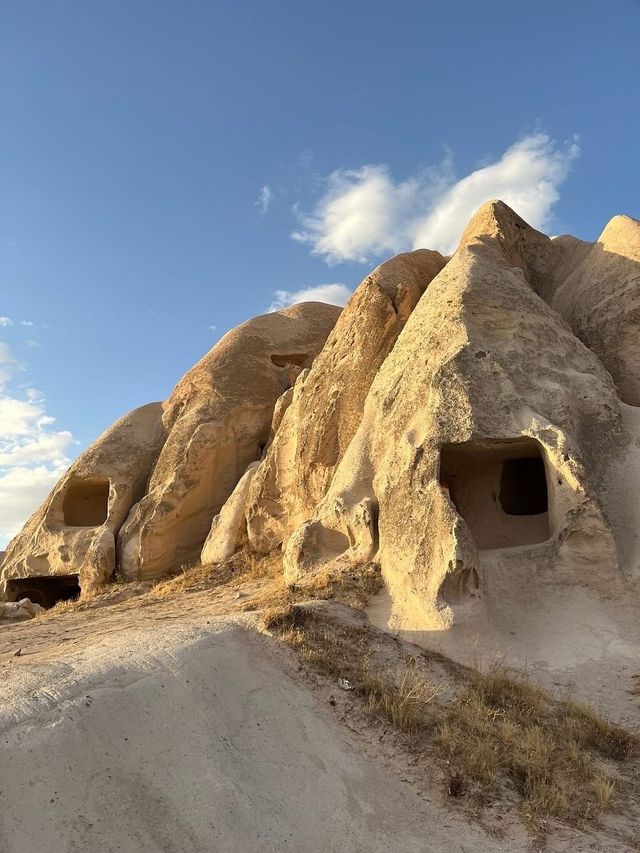 HORSERIDING IN CAPPADOCIA, WHAT AN EPIC TRAVEL MOMENT!