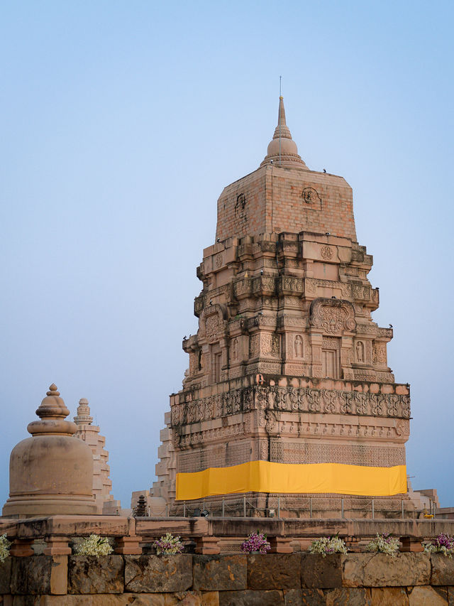 🕯️ Land of Belief @ Wat Phu Man Fah 🛕