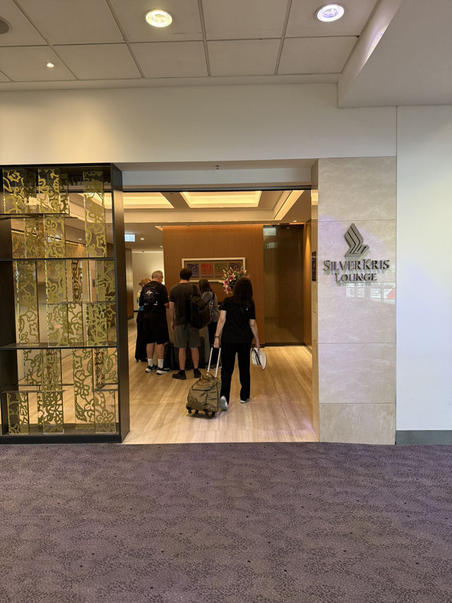 SilverKris Business Class Lounge Sydney