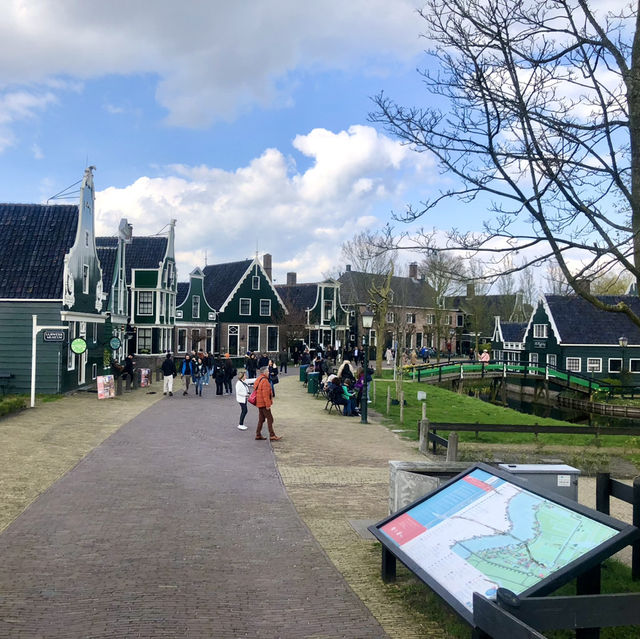 荷蘭🇳🇱令人無法抗拒的打卡景點Zaanse Schans風車村