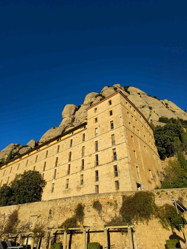 해외여행  몬세라트의 성모 마리아 수도원 Abadia de Montserrat