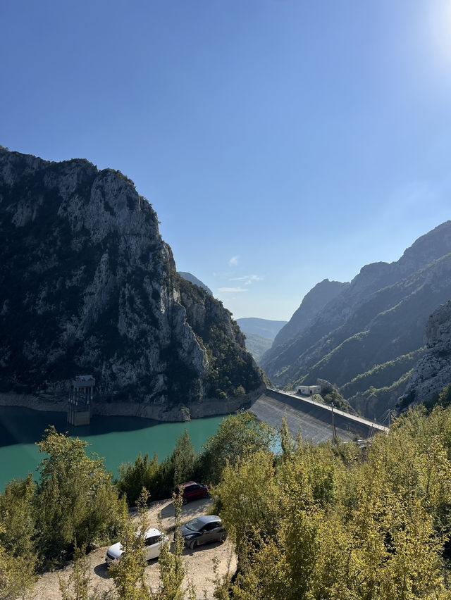 Beautiful Artificial Lake in 🇦🇱