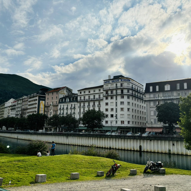 A solemn holiday in Lourdes