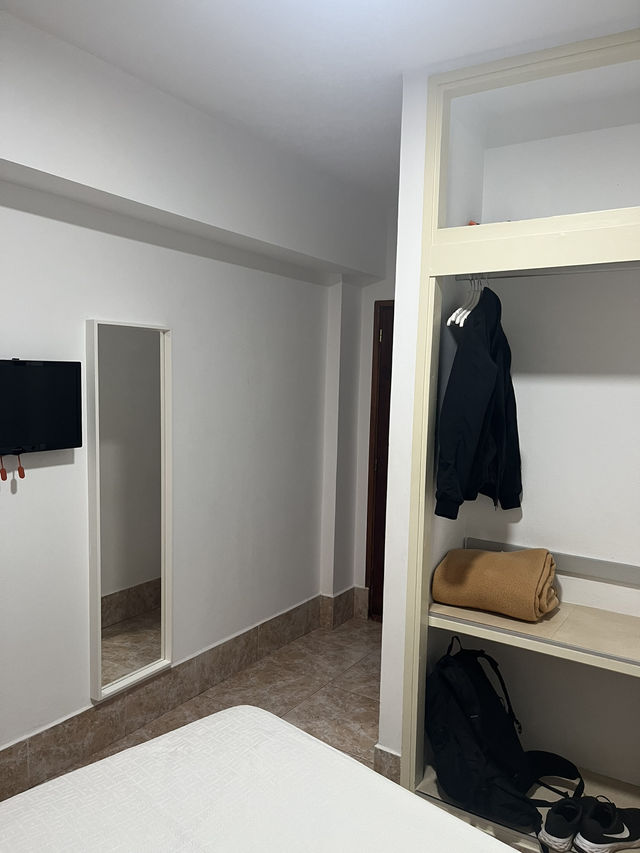 Hostel Residencia Cardona Arrecife Lanzarote 🇪🇸