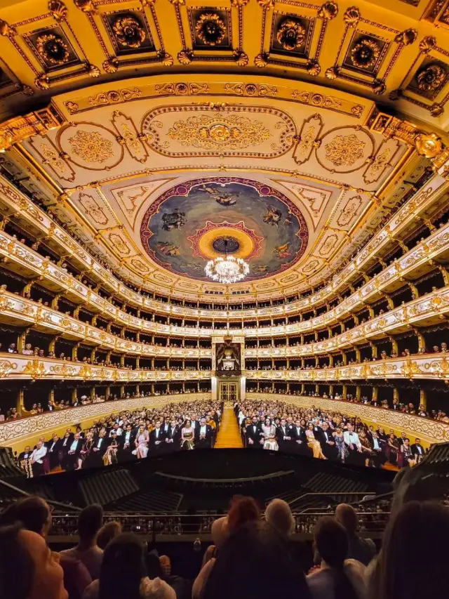 🎡 Las Vegas Sphere – A Supernova of Immersive Spectacle