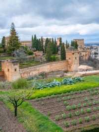 🌄 The Hills of Granada: A Tapestry of History and Breathtaking Views 🇪🇸✨