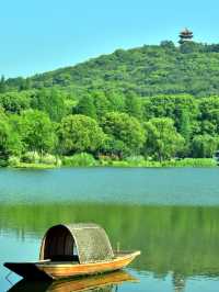Wuxi: A Lakeside City of Beauty and Culture