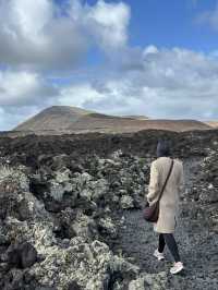 Hiking Caldera Blanca: Reviewing Epic Crater Trek in Lanzarote