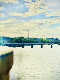 Paris: A Day of Landmarks, Art & Flavour