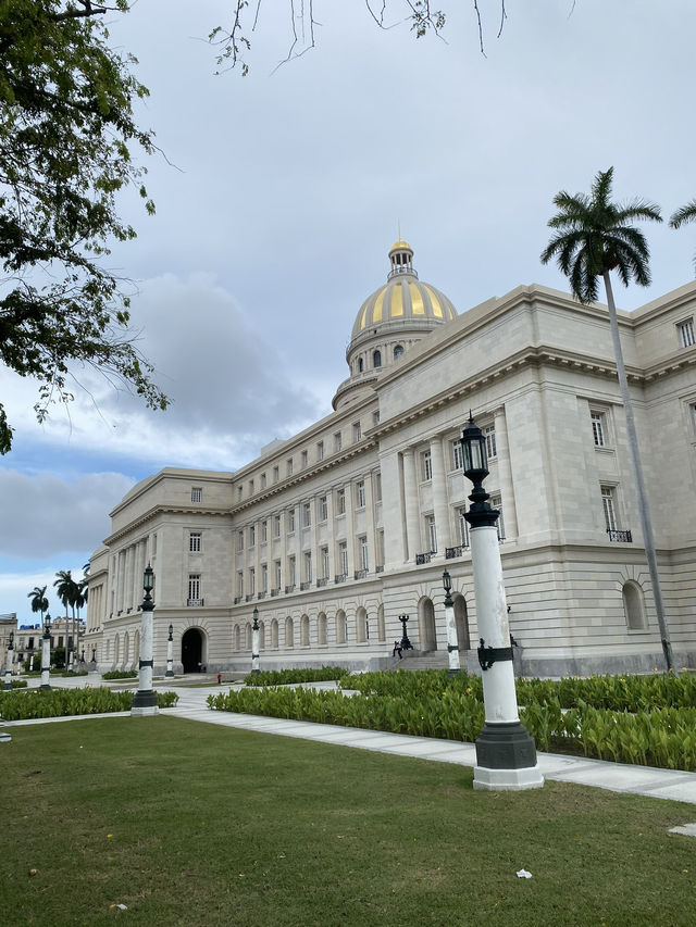 Step into Havana’s Living History: A Capitol-to-Barrio Chino Stroll Step into Havana’s Living History: A Capitol-to-Barrio Chino Stroll
