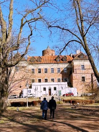 🌷✨ Springtime Escape: Discover the Charming Spa Town of Uniejów, Poland 🇵🇱