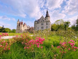 🏰 Moszna Magic: ที่ซึ่งมรดกทางวัฒนธรรม การต้อนรับ และความยั่งยืนมาบรรจบกัน