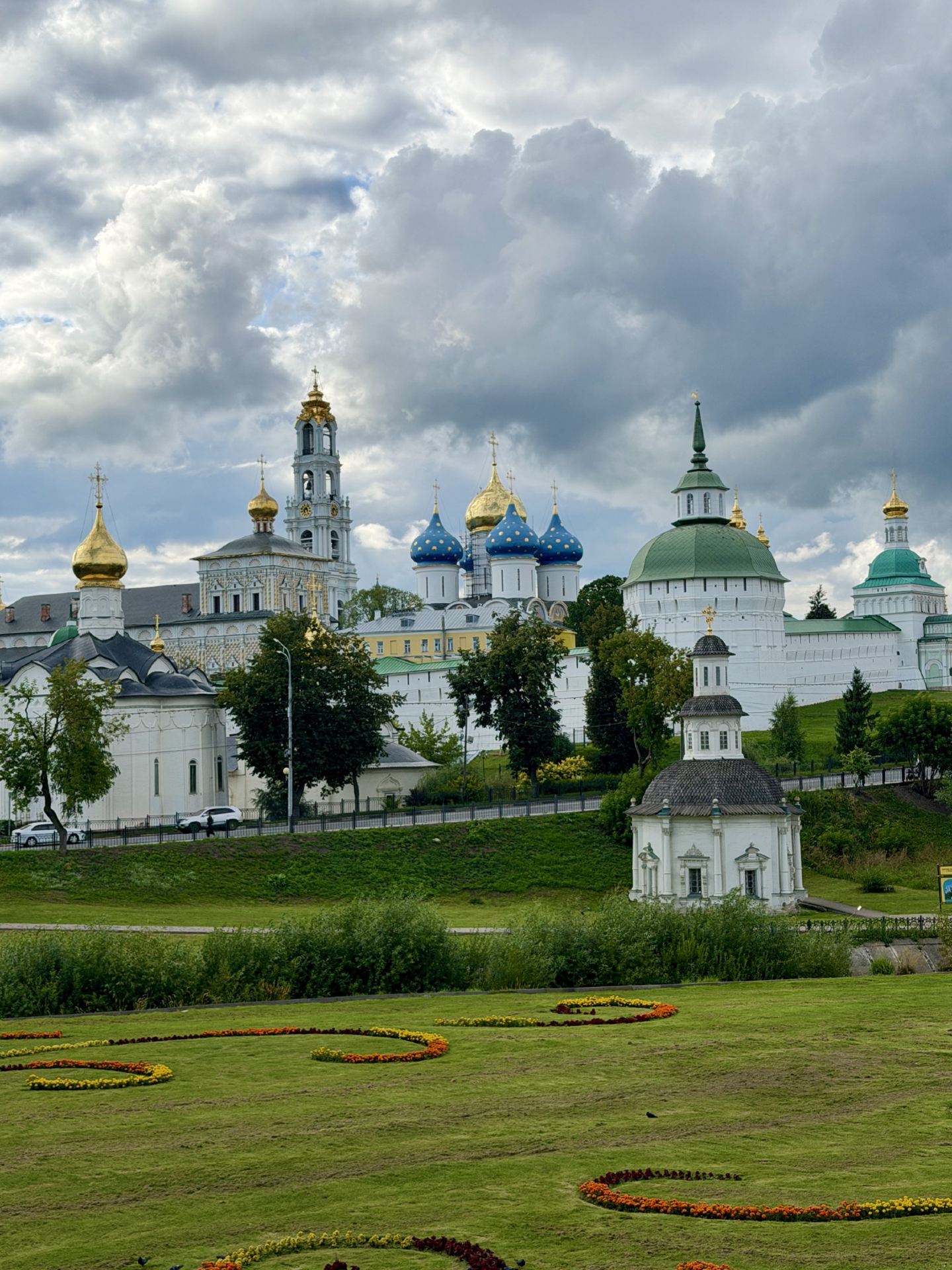 Sergiev Posad: A Day Among Golden Domes ✨ ￼