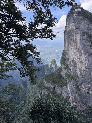天空への階段：中国・天門山 ☁️✨ | Trip.com 張家界