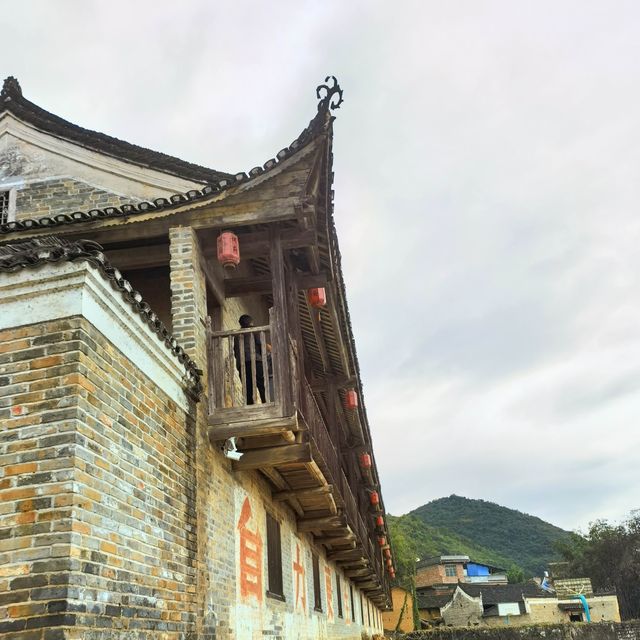  打卡湖南江華寶鏡古居（何家大院）