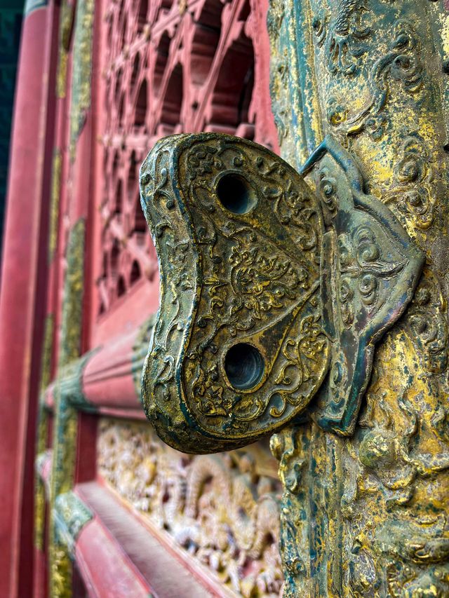 Details at the Forbidden Palace