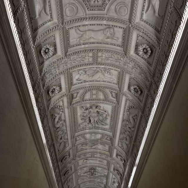 Louvre Museum, 📍Paris