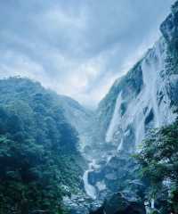 夏日避暑勝地，臥龍谷