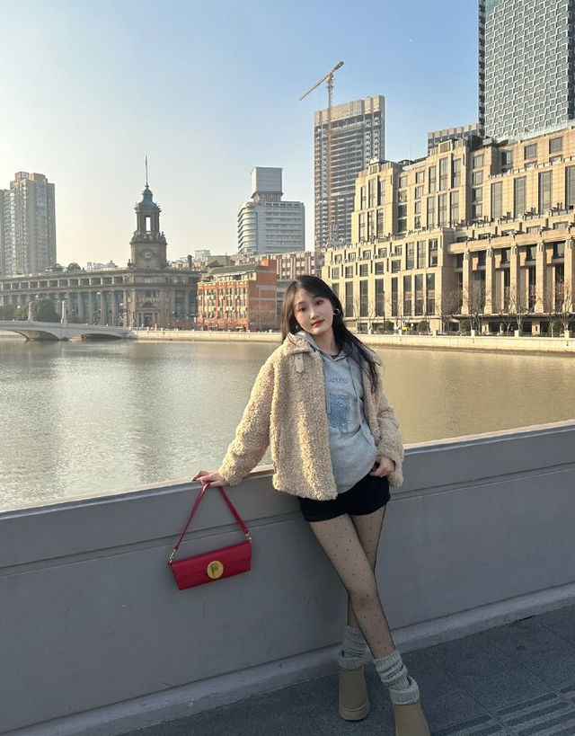 乍浦橋拍照體驗了一回女明星