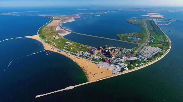 Weifang must-visit attractions include the beach and seaside resort area