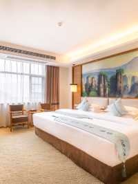 🏨✨ Top Zhangjiajie Stays: Serenity & Adventure Await! 🌄🛎️