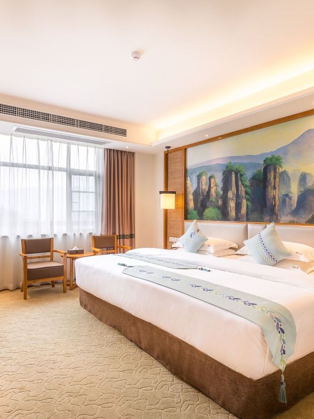 🏨✨ Top Zhangjiajie Stays: Serenity & Adventure Await! 🌄🛎️ 🏨✨ Top Zhangjiajie Stays: Serenity & Adventure Await! 🌄🛎️