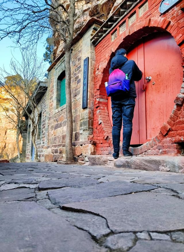 石家莊蒼岩山峰回路轉