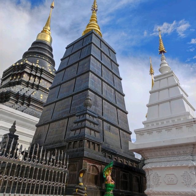 ยำทุกวัดไว้ในที่เดียว! 清迈的这寺庙！必须打卡！
